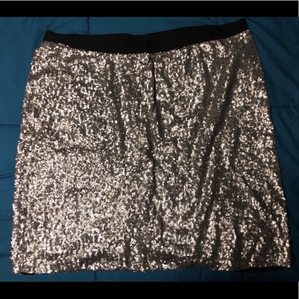 Sequin stretchy skirt